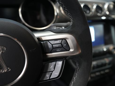 Used 2019 Ford Mustang Shelby GT350 w/ Technology Package image 40