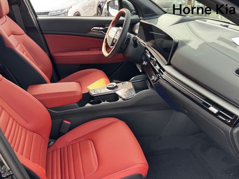 New 2026 Kia Sportage SX Prestige AWD/4WD image 19