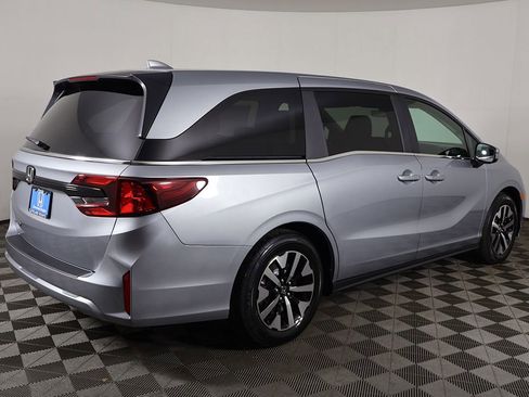 New 2026 Honda Odyssey EX-L image 5