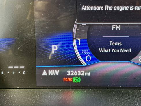 Used 2024 Volkswagen Tiguan SE FWD image 18