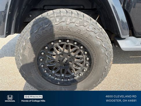 Used 2021 Jeep Gladiator Overland AWD/4WD image 5