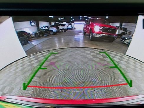 Used 2022 Volkswagen Taos SE image 18