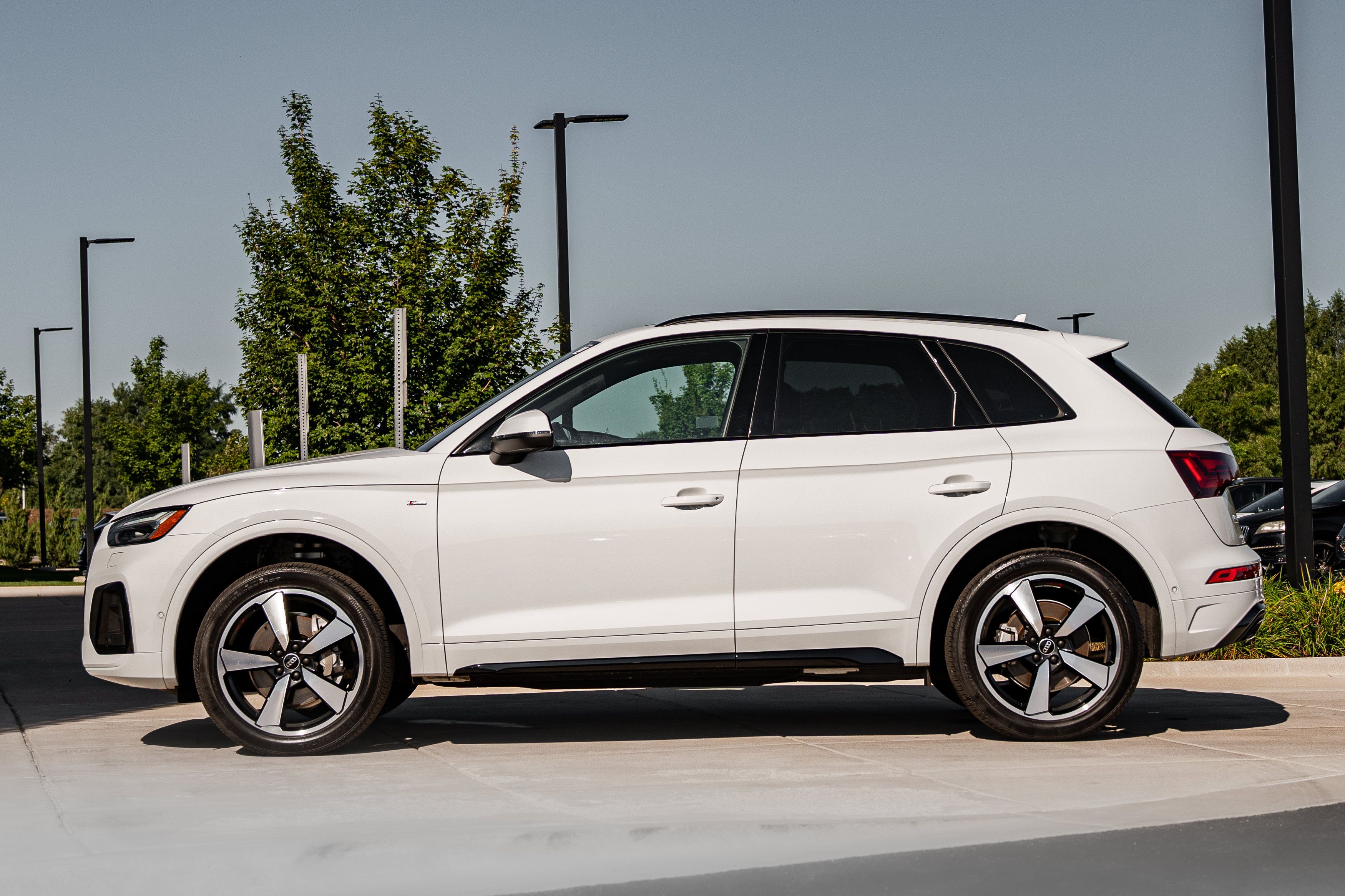 Certified 2023 Audi Q5 2.0T Prestige w/ Prestige Package AWD/4WD image 6
