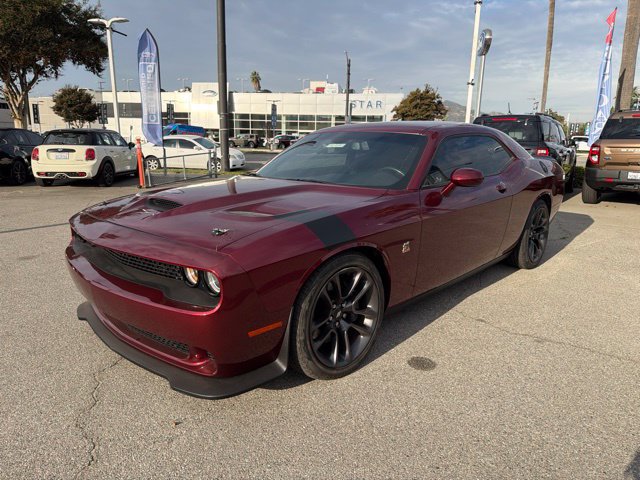 Used 2022 Dodge Challenger R/T Scat Pack w/ Driver Convenience Group RWD image 3