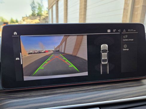 Used 2022 BMW 530i xDrive w/ Premium Package image 28