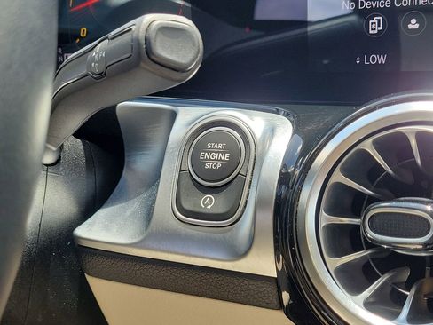 Certified 2022 Mercedes-Benz GLB 250 image 18