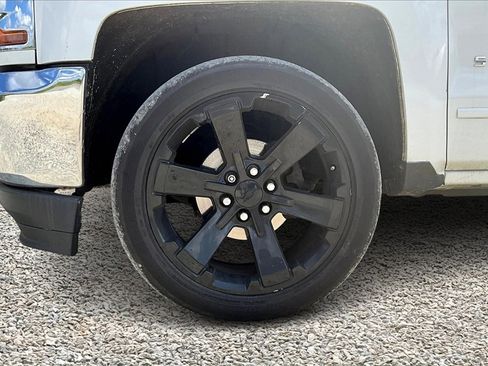 Used 2017 Chevrolet Silverado 1500 LT w/ All Star Edition image 9