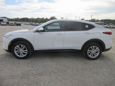 New 2026 Buick Envista Preferred image 9