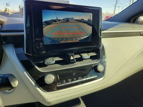 Used 2024 Toyota Corolla SE image 12