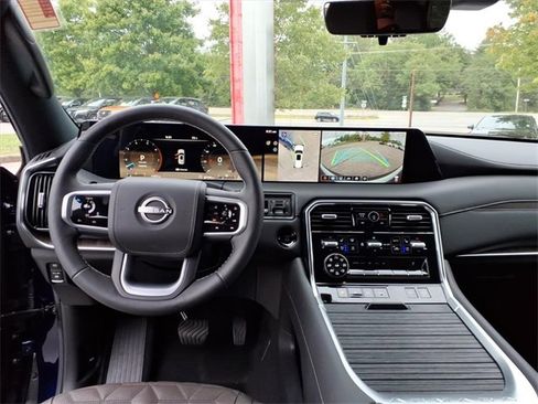 Used 2025 Nissan Armada Platinum Reserve image 8