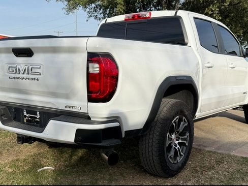 Used 2025 GMC Canyon AT4 w/ AT4 Premium Package image 6