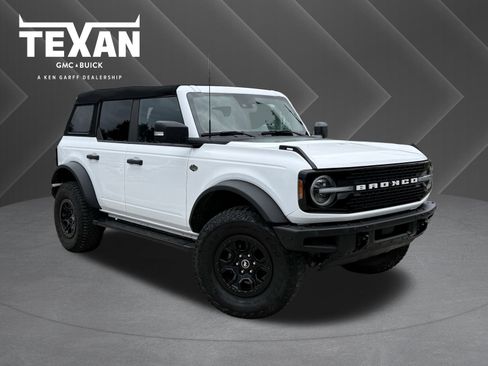 Used 2023 Ford Bronco Wildtrak image 1