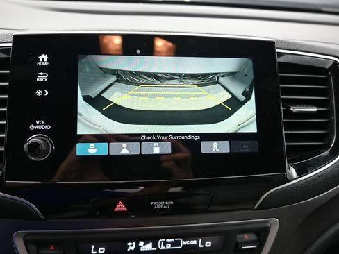 Used 2022 Honda Passport EX-L image 16
