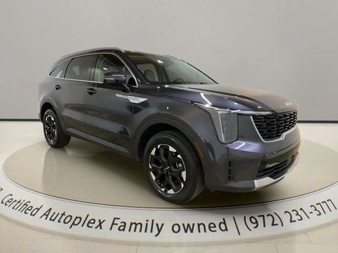 Used 2025 Kia Sorento S AWD/4WD image 7