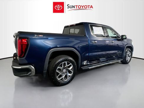 Used 2023 GMC Sierra 1500 SLT w/ SLT Premium Package image 4