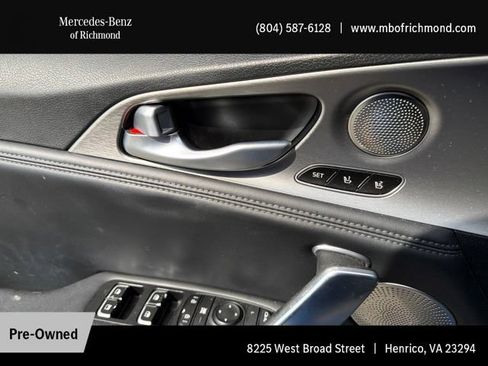 Used 2018 Kia Stinger GT1 AWD/4WD image 10