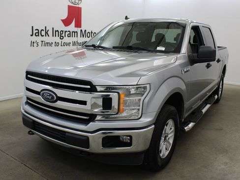 Used 2020 Ford F150 XLT image 2