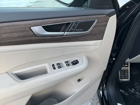 New 2026 Volkswagen Atlas SEL Premium R-Line image 9