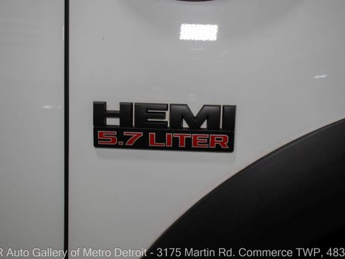 Used 2017 RAM 1500 Big Horn AWD/4WD image 31
