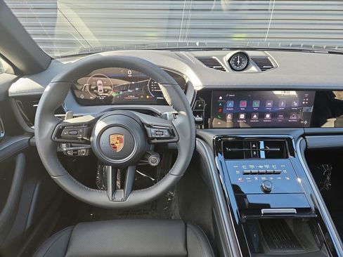 New 2026 Porsche Panamera 4 image 8