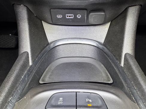 Used 2024 Chevrolet Malibu LT FWD image 32
