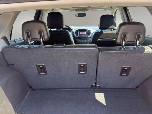 Used 2018 GMC Terrain SLT w/ Preferred Package AWD/4WD image 9