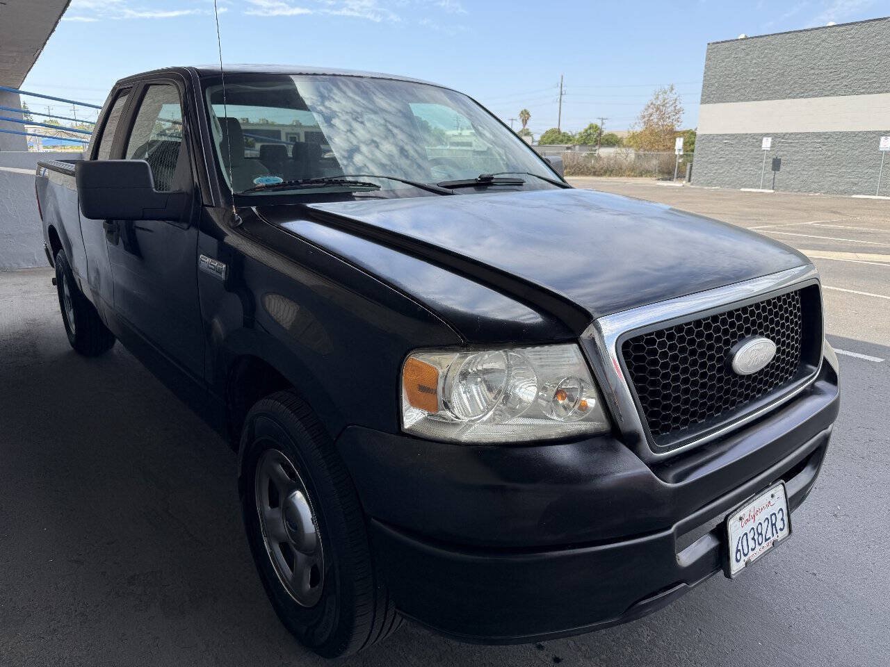 Used 2007 Ford F150 XLT RWD image 2