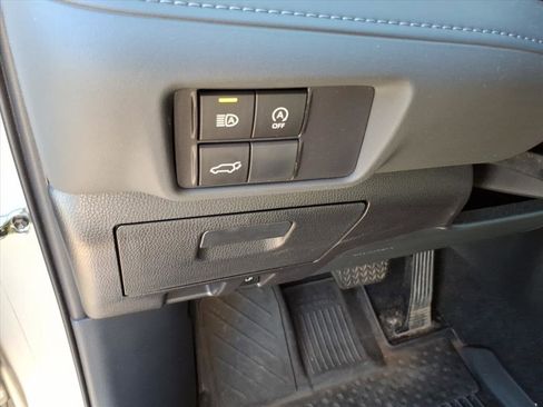 Used 2023 Toyota Highlander XSE AWD/4WD image 27