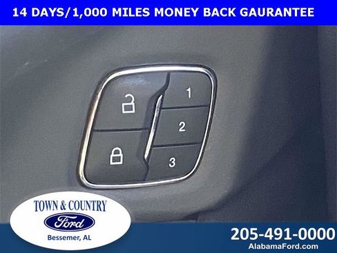 Certified 2024 Ford Expedition XLT image 30