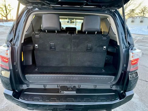 Used 2017 Toyota 4Runner Limited image 20