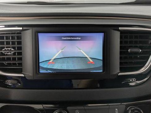 Used 2023 Chrysler Voyager LX image 30