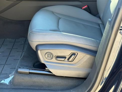 Certified 2025 Audi Q8 Premium w/ Convenience Package image 21