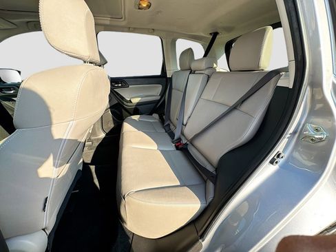 Used 2015 Subaru Forester 2.5i Touring image 29