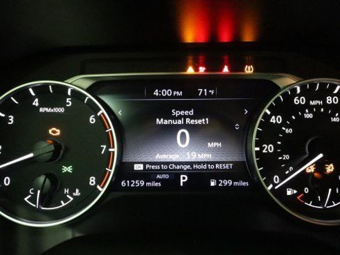Used 2023 Nissan Rogue S AWD/4WD image 19