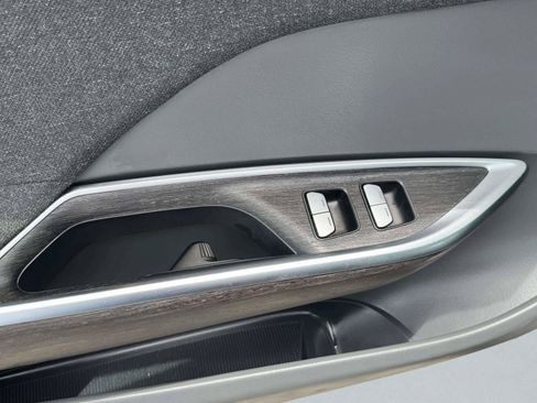 Used 2025 Lucid Air Pure RWD image 21