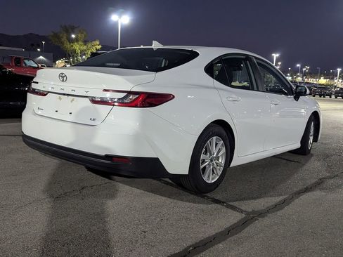 Used 2025 Toyota Camry LE w/ Convenience Package image 4