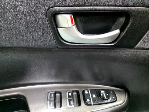 Used 2016 Kia Optima LX image 18