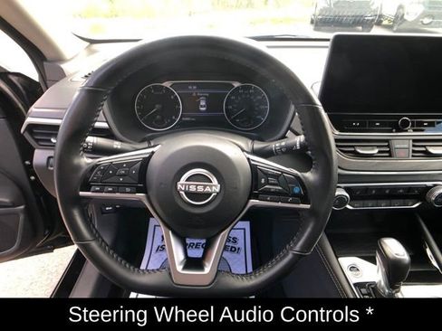 Used 2023 Nissan Altima 2.5 SV w/ SV Premium Package AWD/4WD image 14