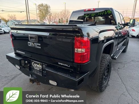 Used 2018 GMC Sierra 3500 Denali w/ Duramax Plus Package image 5