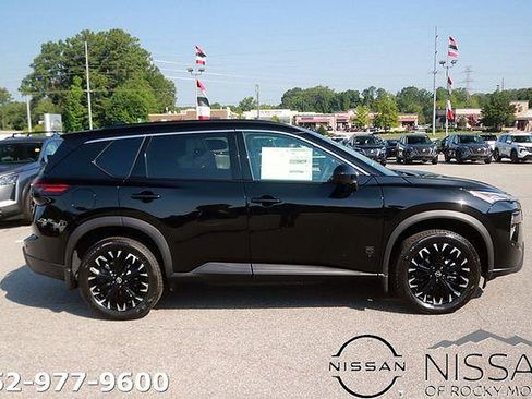 Certified 2026 Nissan Rogue Dark Armor FWD image 4