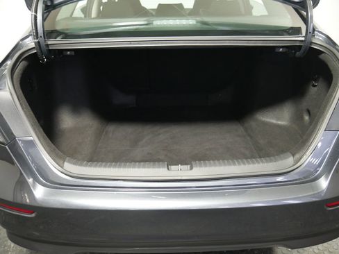 Used 2023 Honda Accord EX image 11