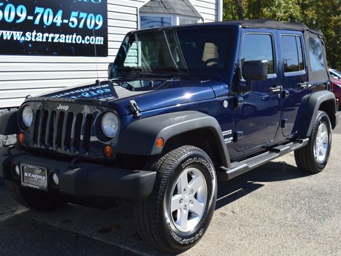 Used 2013 Jeep Wrangler Unlimited Sport image 1