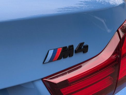 Used 2020 BMW M4 Convertible RWD image 34