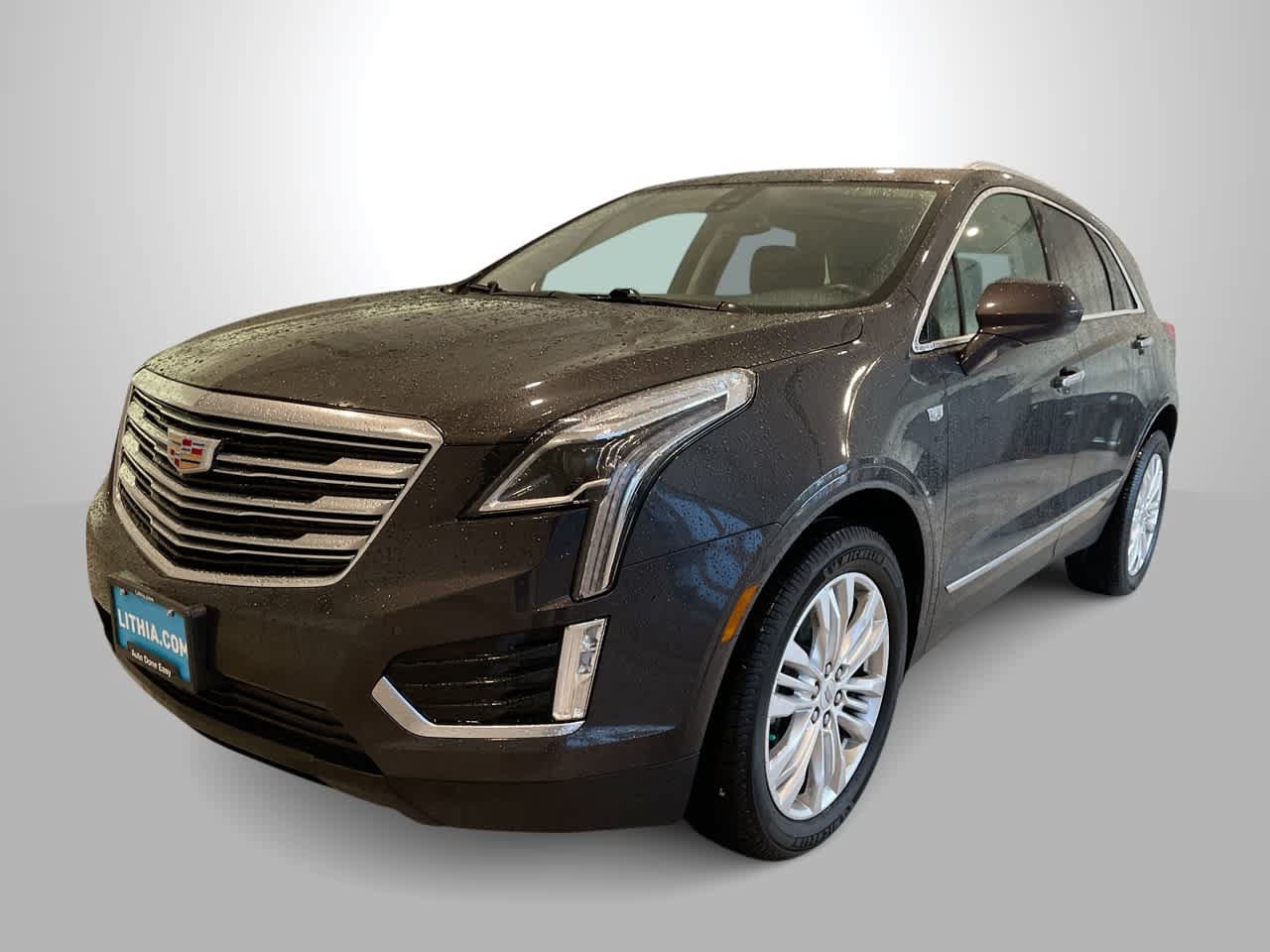 Used 2018 Cadillac XT5 Premium Luxury AWD/4WD image 4