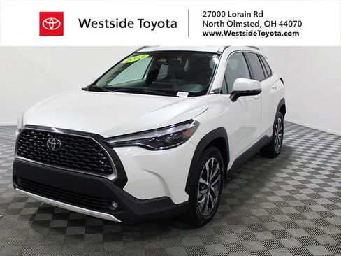 Used 2023 Toyota Corolla Cross XLE w/ Convenience Package AWD/4WD image 1