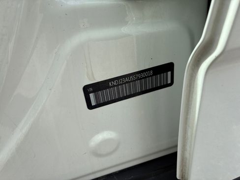 Used 2025 Kia Soul LX w/ LX Technology Package image 23