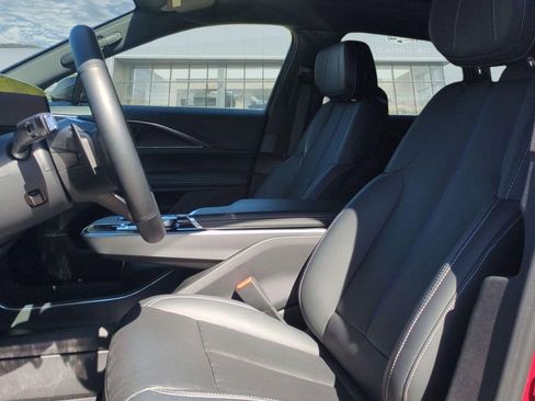 Certified 2024 Cadillac Lyriq Luxury image 13