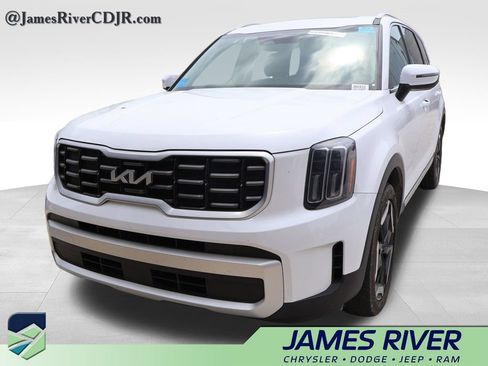 Used 2025 Kia Telluride S AWD/4WD image 5