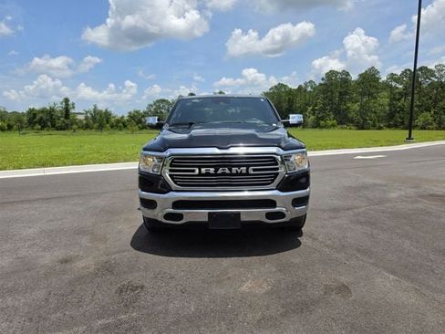 Used 2024 RAM 1500 Laramie AWD/4WD image 12