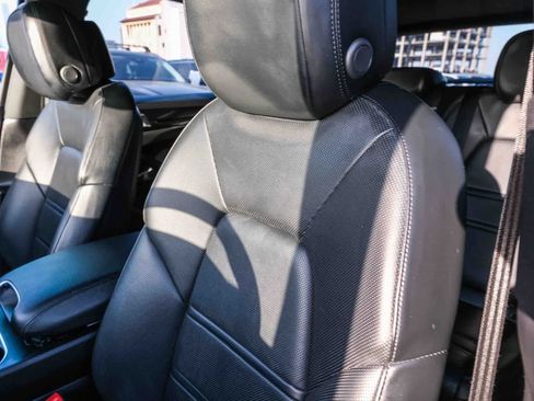 Used 2022 Porsche Cayenne AWD/4WD image 20